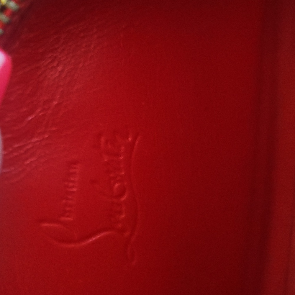 Christian Louboutin. Heart Loubiposh Valentines Black. - Picture 7 of 8